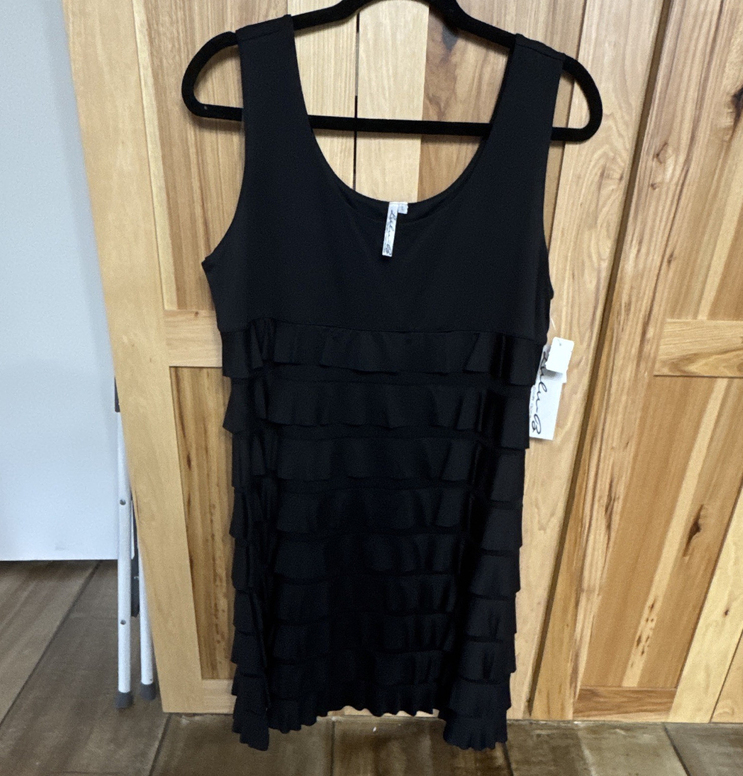 Lulu-B Black L Fit & Flare Knee Dress Sleeveless Scoop Neck Ruffle UPF 50+