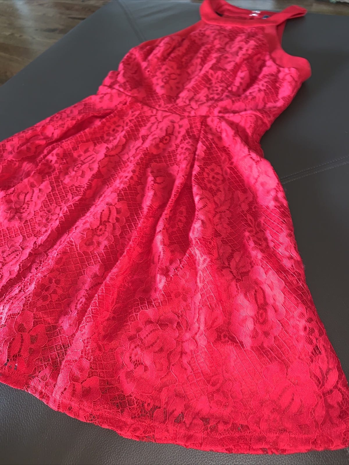 Speechless Juniors’ Red Lace Halter Sleeveless Formal Dress Size XS Retail $398