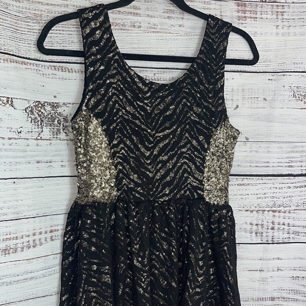 Revolve Hunt no more Dress Womens beaded sequined fit and flare lace mini NWT