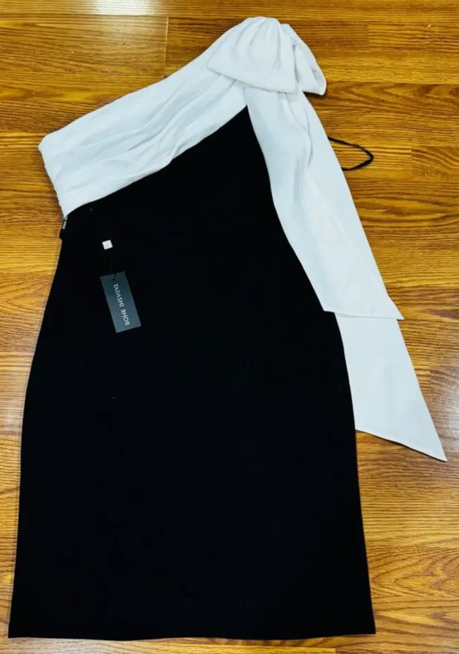 Tadashi Shoji Rigel Scuba White Bow Black Dress s.L Draping Off The Shoulder NEW