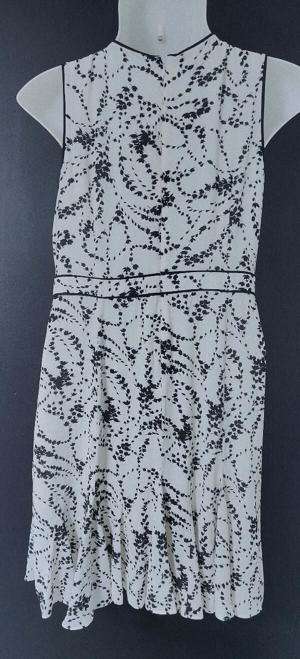 Talbots Petites Sz 16 Dress White Black Floral Print Lined Non Iron Sleeveless B