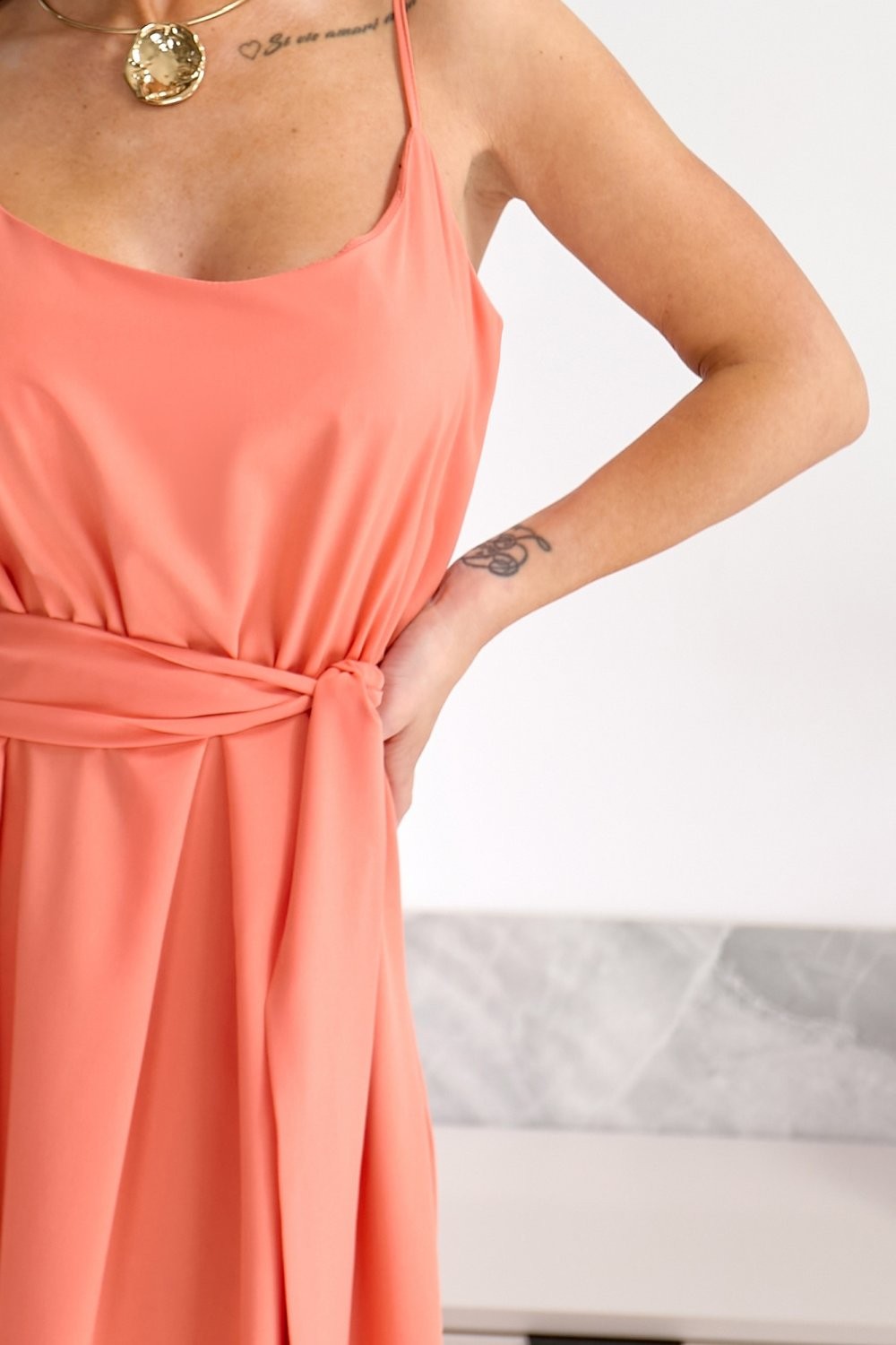 Orange dress with thin straps Size 2, 4, 6, 8, 10 US Fashionable NEW