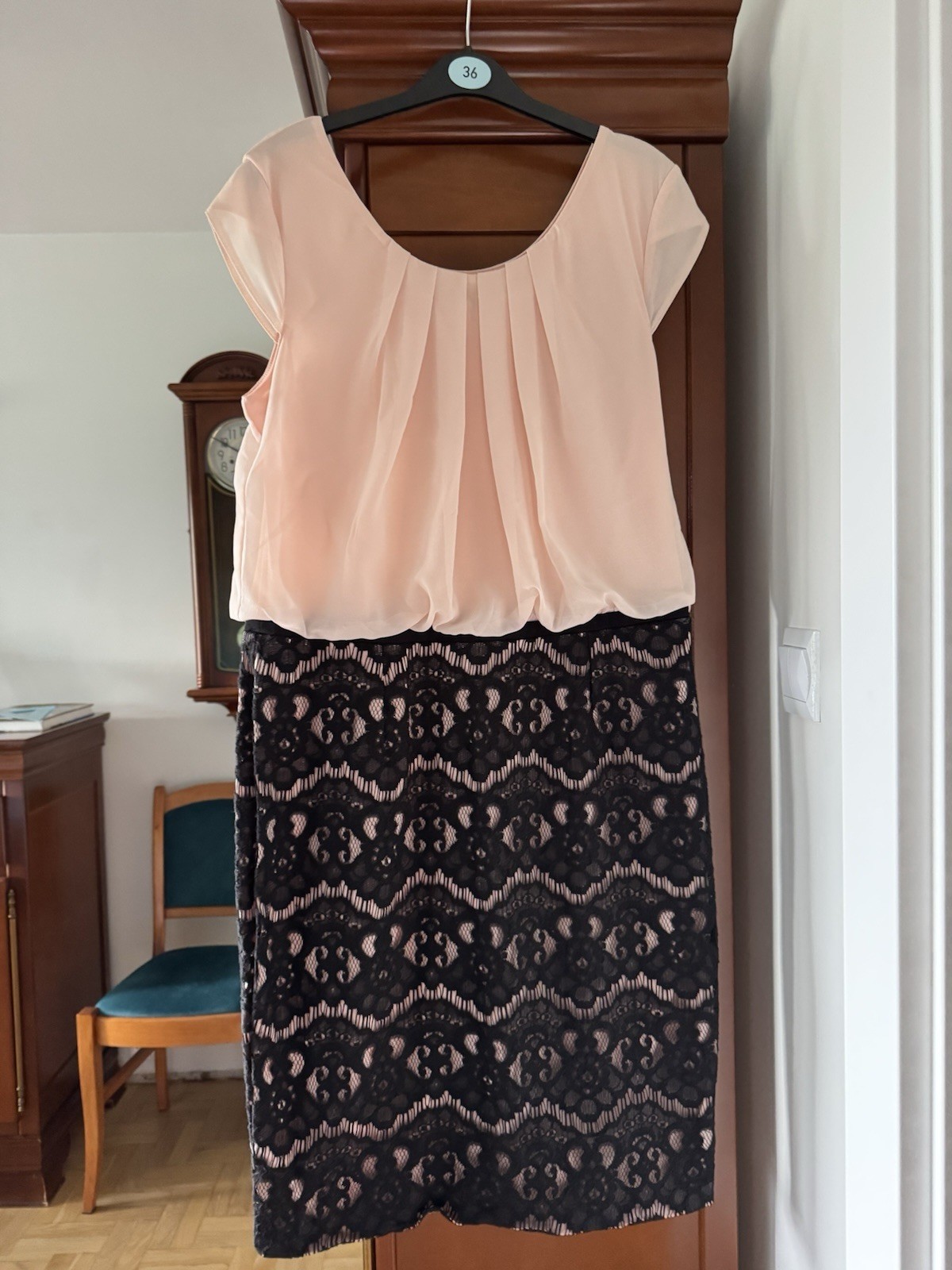 Women’s formal dress Cafalla 44 Poland with lace, powder pink and black