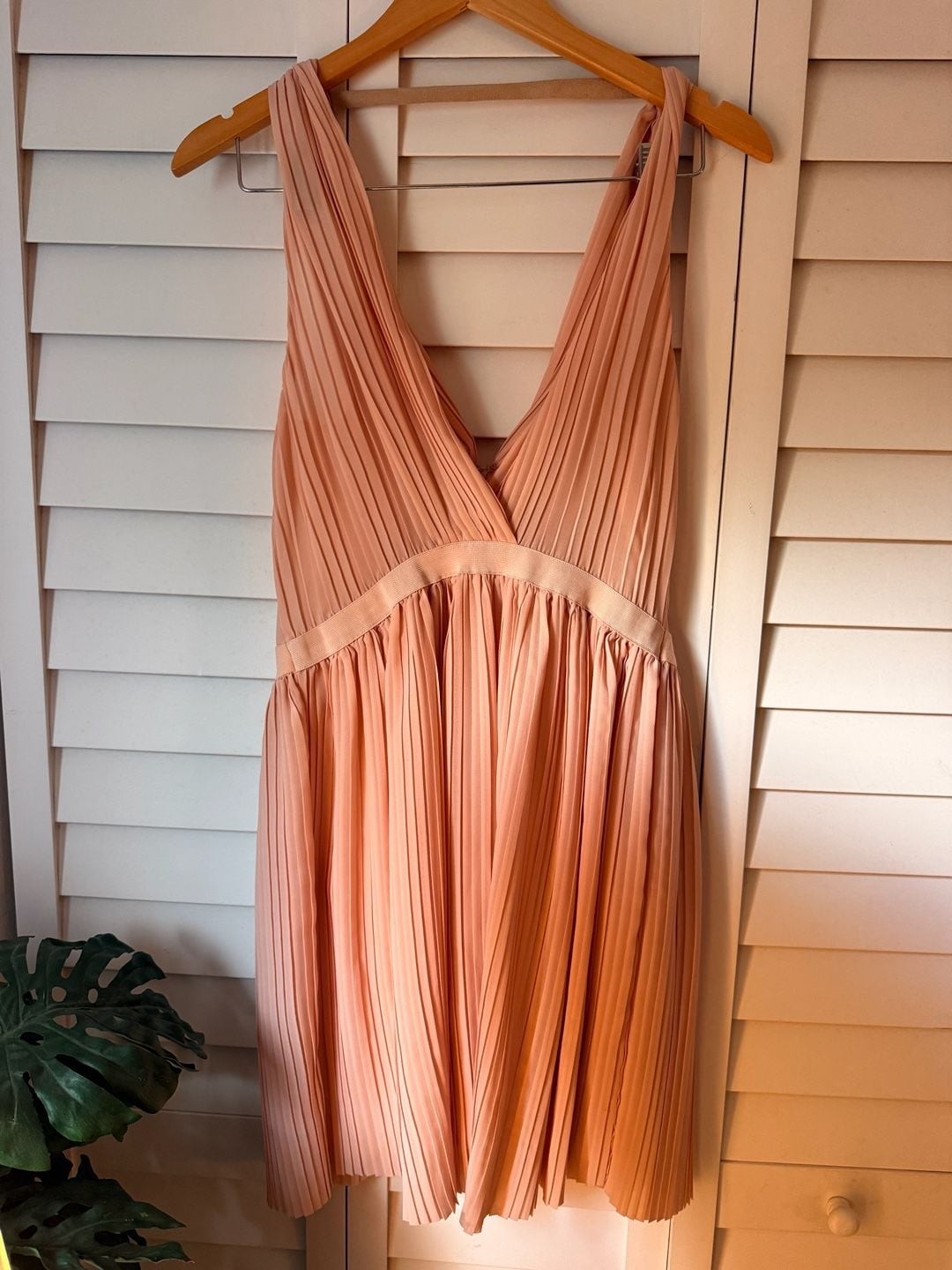 Maje Peach Pleated V-Neck Sleeveless Midi Dress
