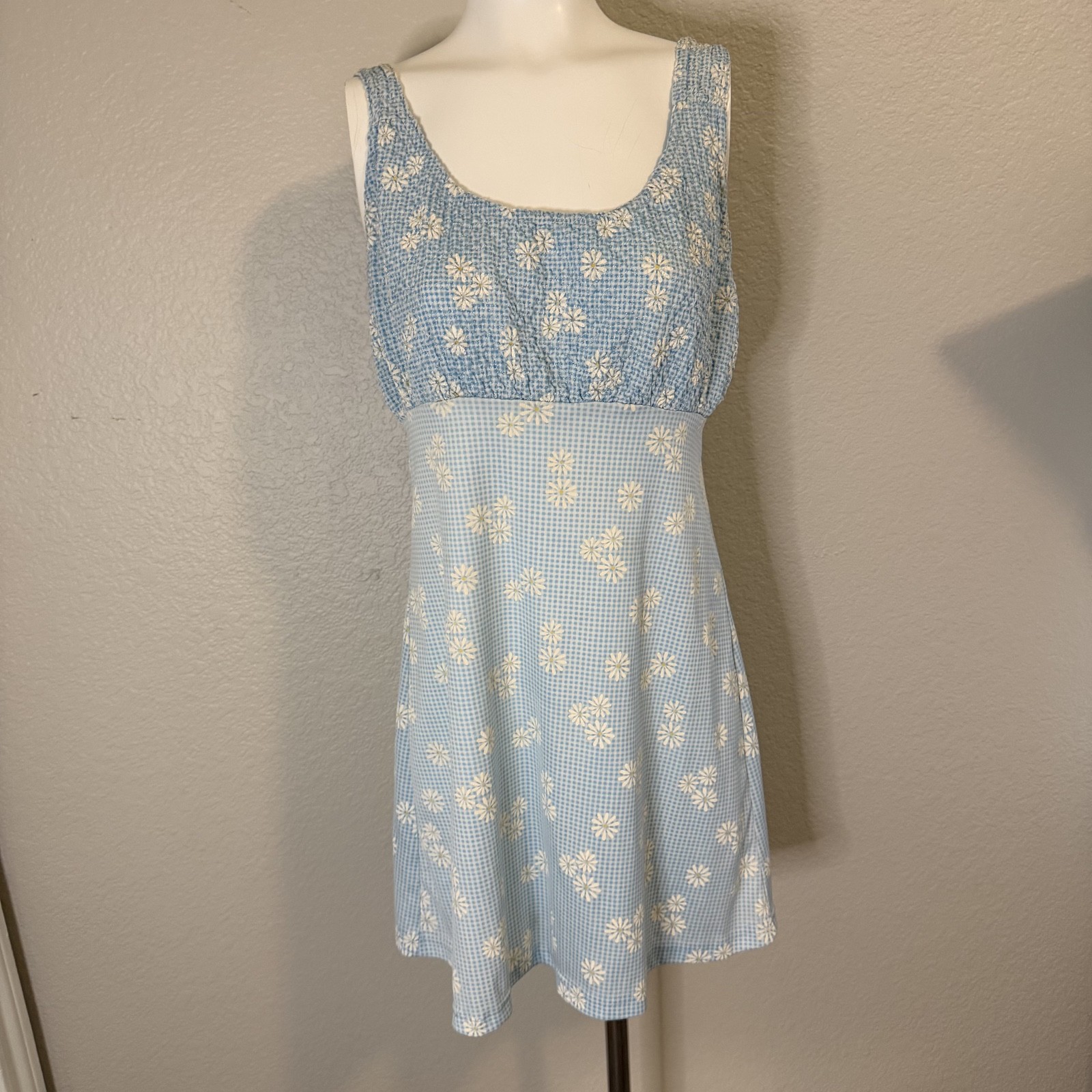blue gingham Y2K daisy dress size L
