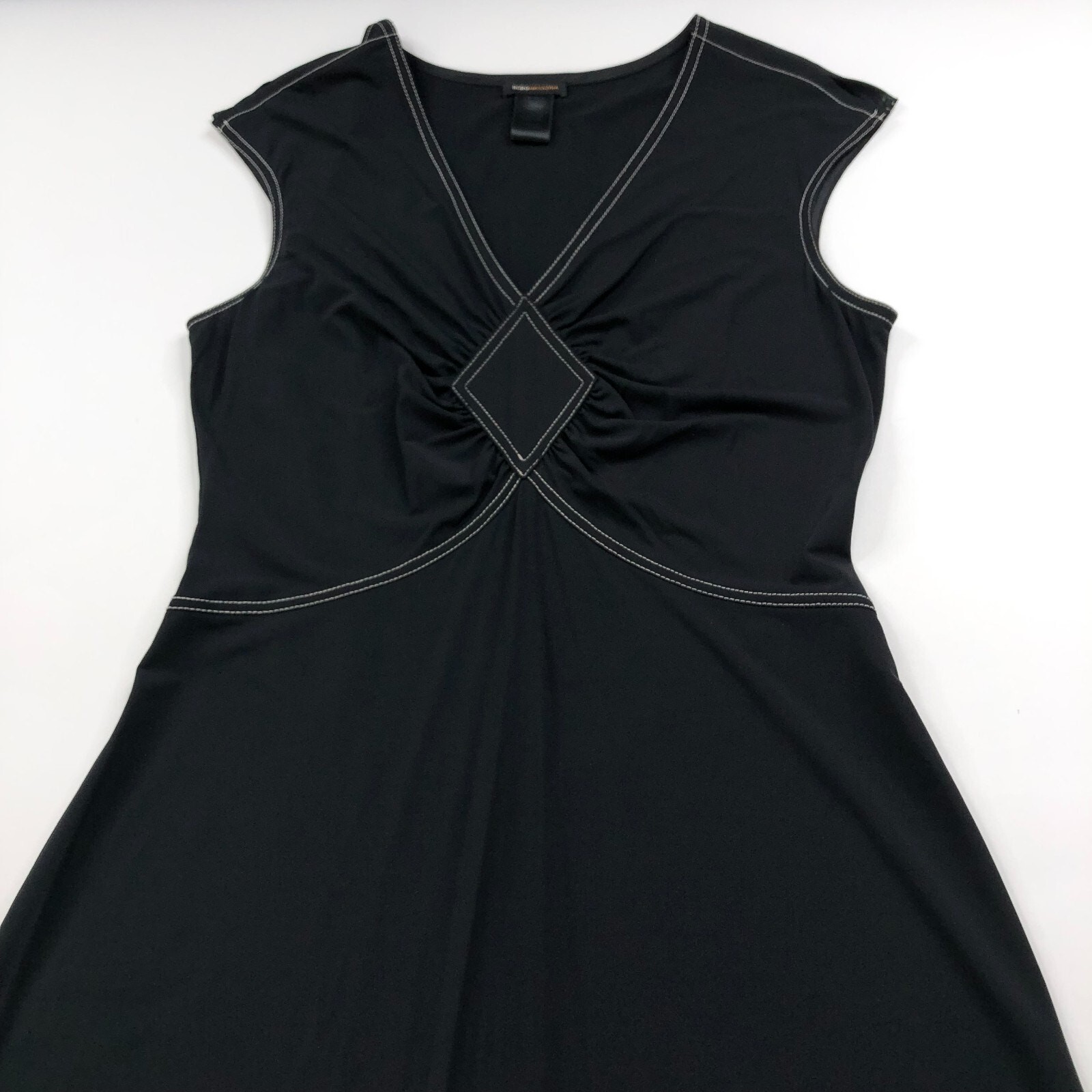 BCBG Maxazria Large Cinch A-Line Below Knee Length Dress Lightweight Black