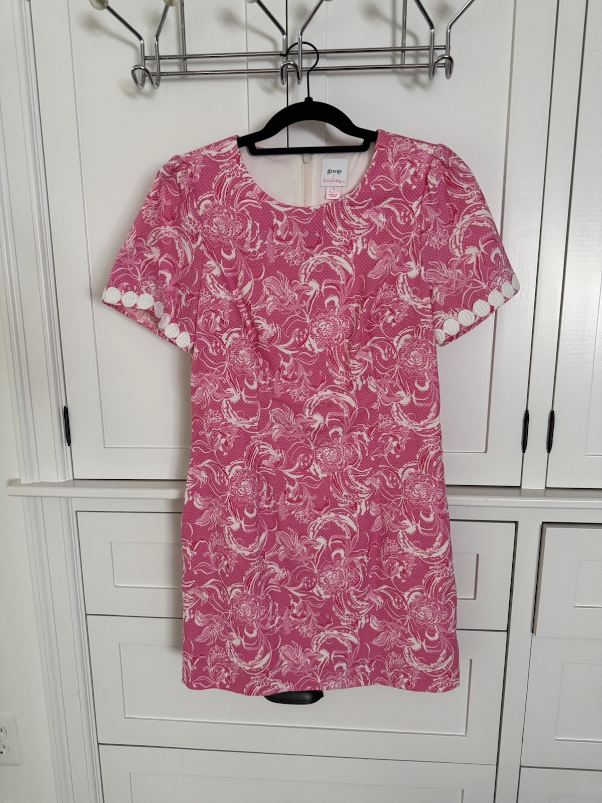 Goop X Lilly Pulitzer Hotty Pink Kiss Kiss Shift Dress *As seen on Sirens sz 8