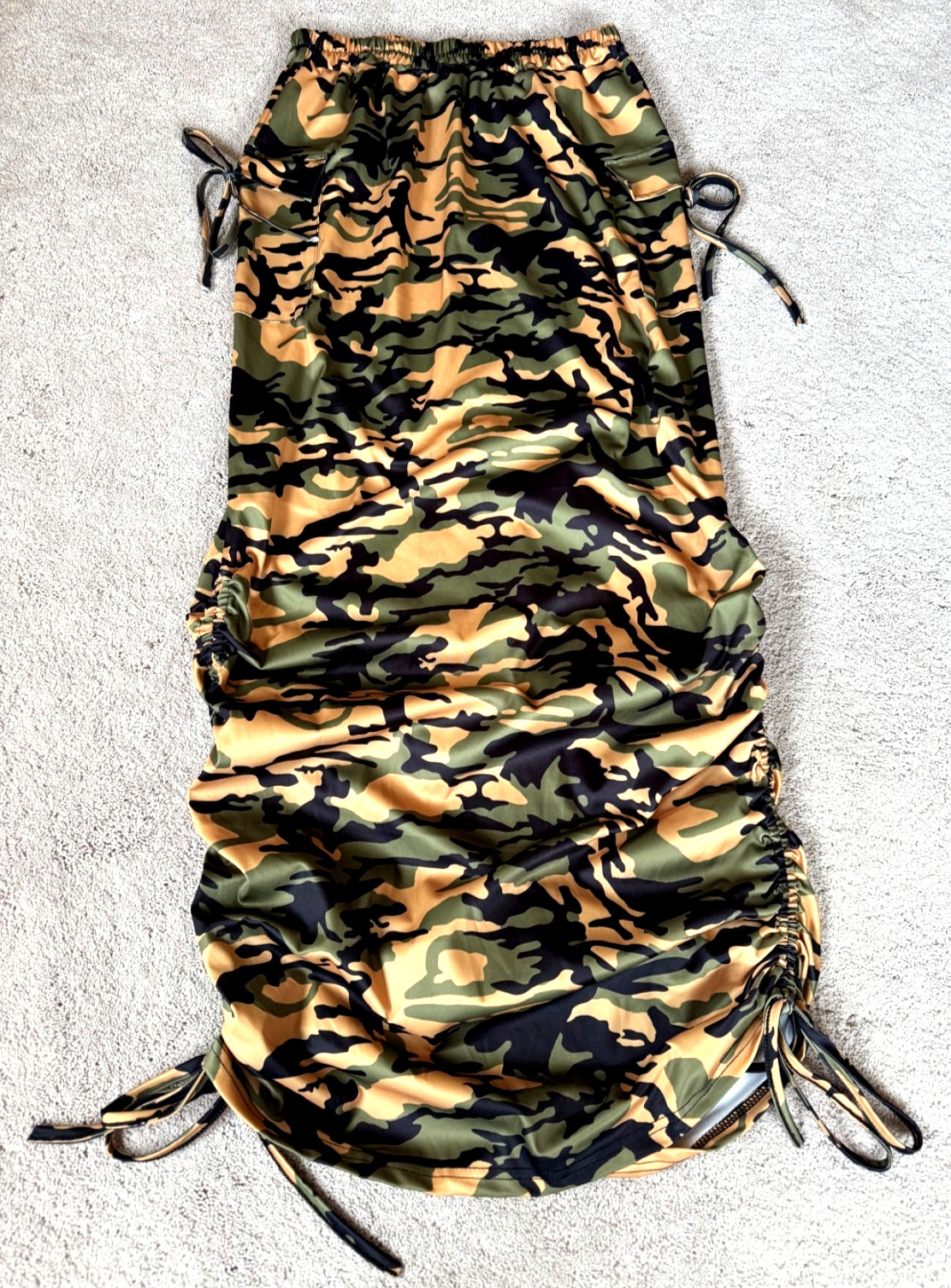 Women’s Camo Maxi – Size Large – Gathered pulls at the sides. Gorgeous.