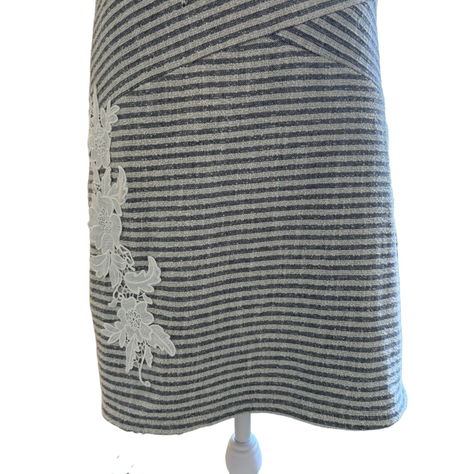 Disigual Jackson Boucle Stripe Gray White Dress Lace Applique Stretch Size XL