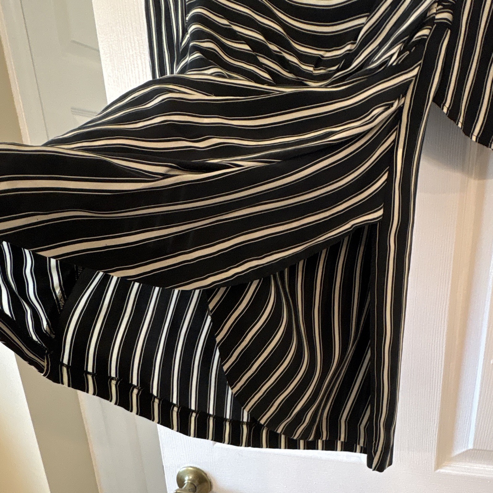 Zara Womens Size XS Black/White Striped V-Neck Ruched Puff Sleeve Mini Dress
