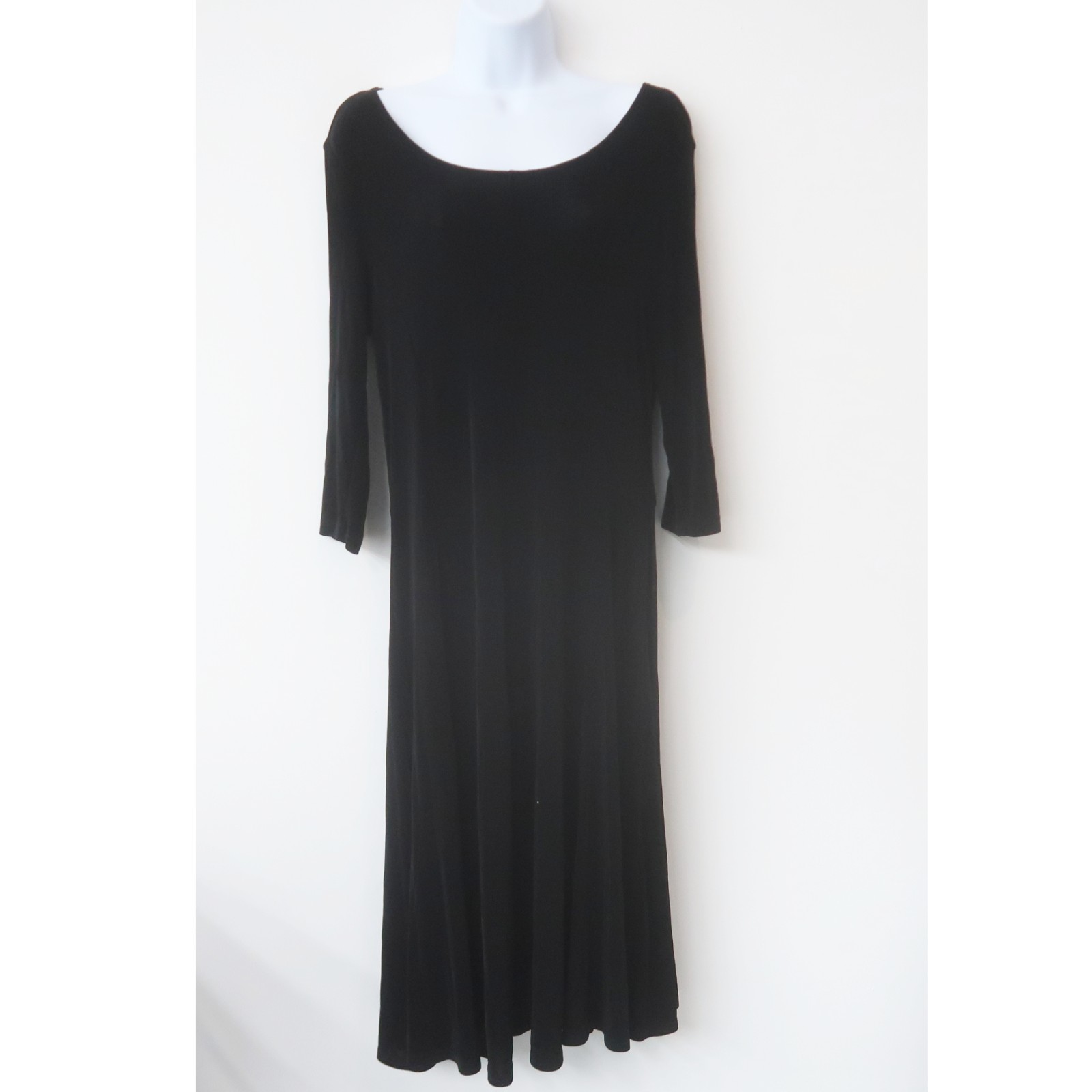 Kiara Midi Dress Size Medium Non Wrinkle Travel Stretch Black Event Guest LBD