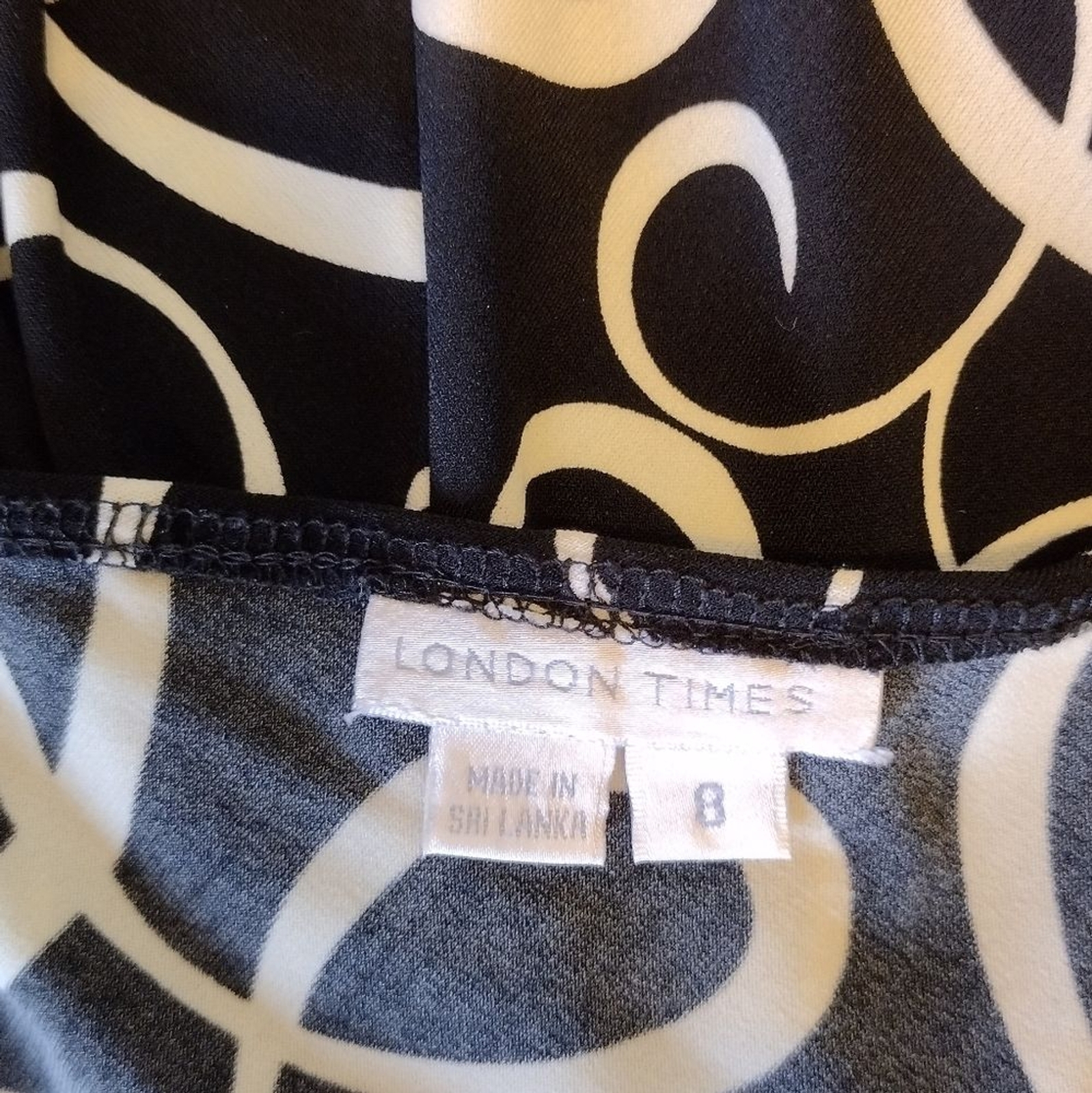 London Times front & back cross-over V-neck stretch knit midi size 8 dress