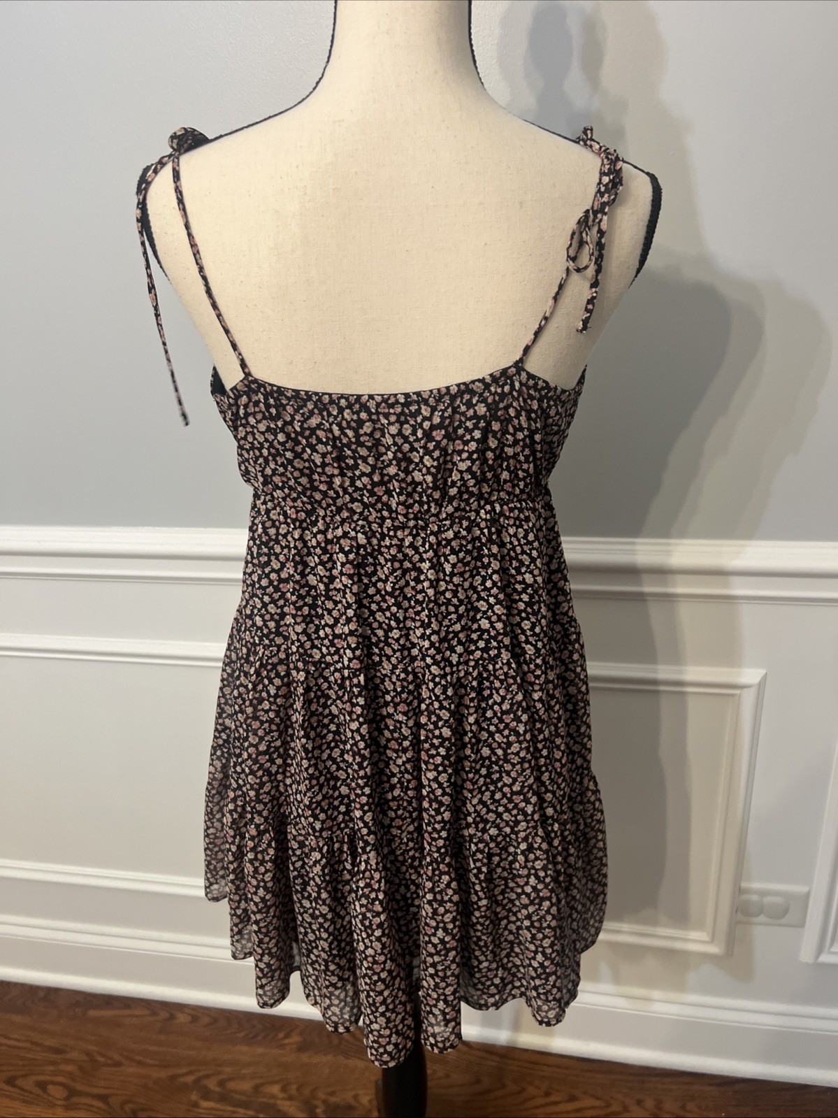 All In Favor Tie Spaghetti Strap Mini Floral Black and Mauve Summer Dress S