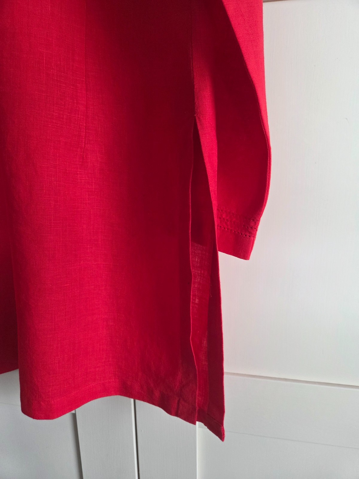 East red linen button front v neck mid length tunic/top size 12 worn once