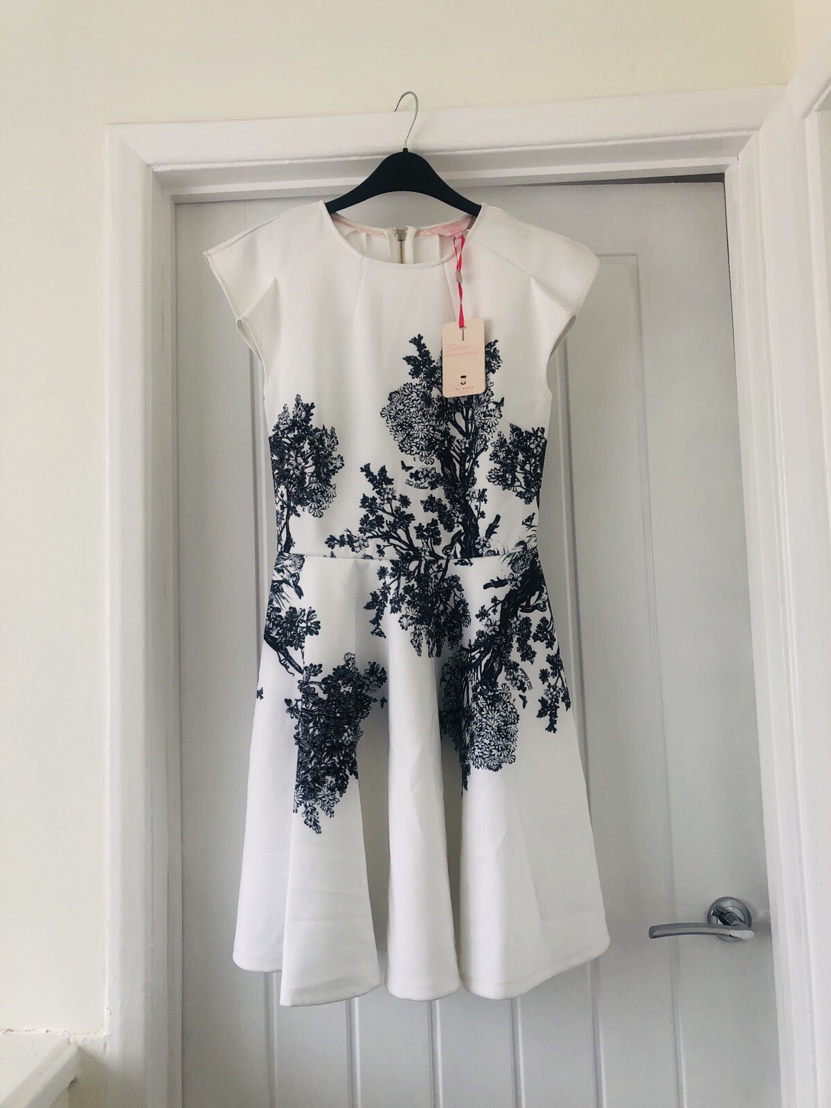 TED BAKER 2 UK 8 Wooland Toile floral print fit flare full skirt skater dress