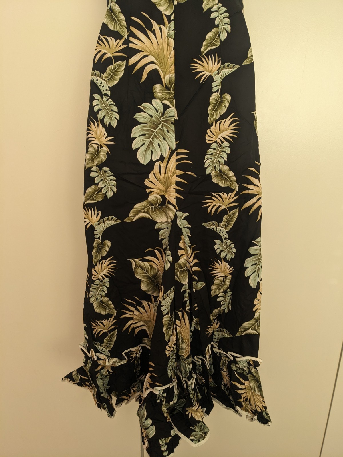 New Ky’s Hawaii Maxi Hawaiian Ruffle Dress Black Leaves floral spaghetti strap