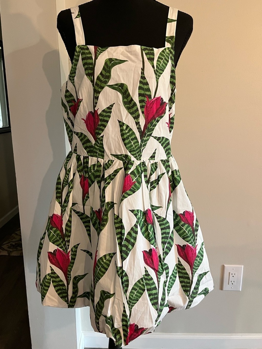 Layered with Love Tropical Floral Dress | Size L | NWT ⭐️