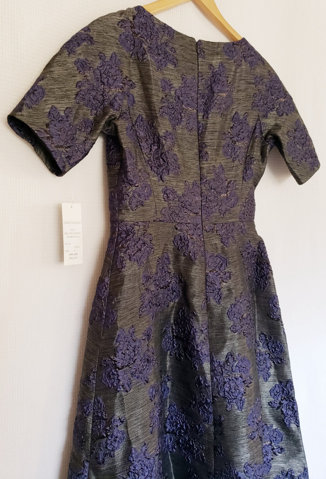 Rickie Freeman Teri Jon Metallic Floral Jacquard Sheath Dress Size 6 MSRP $490