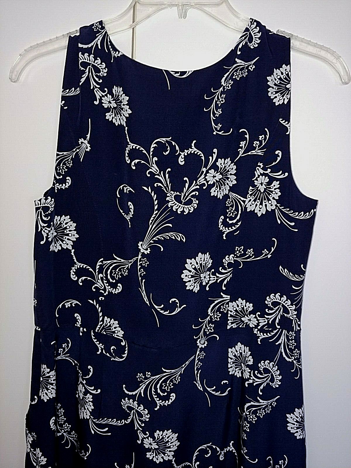 PENDLETON LADIES SLEEVELESS NAVY/WHITE SILK WAIST DRESS-8-CROSS-OVER V-NECK-NICE