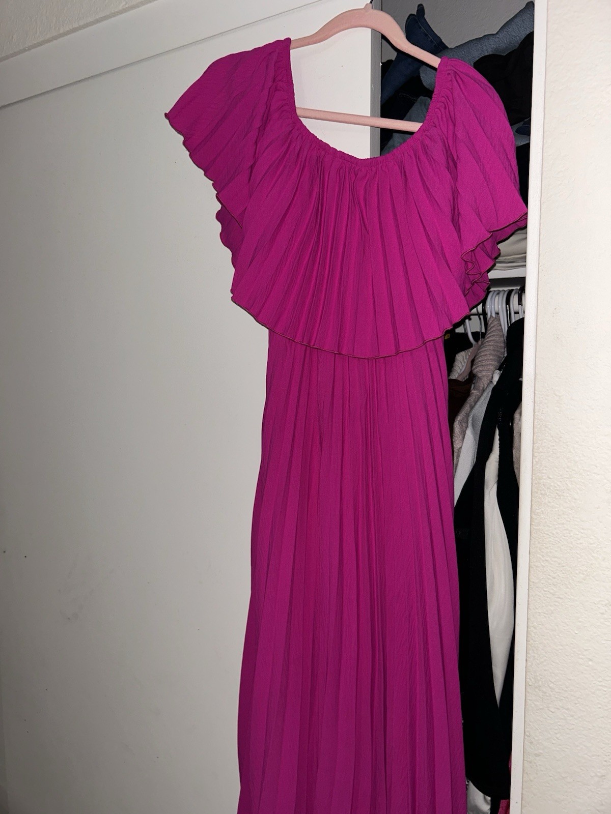 Women’s Pink Solid Off Shoulder Pleated Ruffle Maxi Dress Size L Long