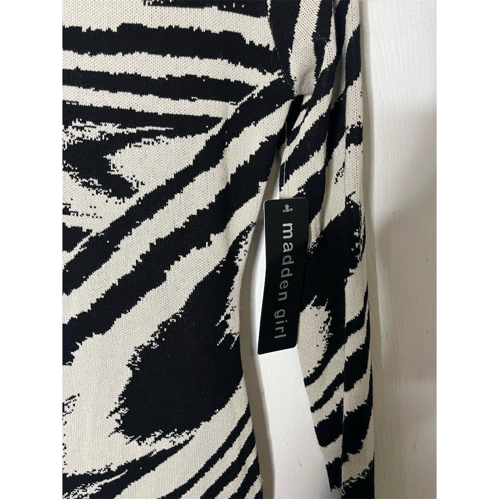 Madden Girl Sweater Maxi Dress Womens Size S Zebra Print Long Sleeve
