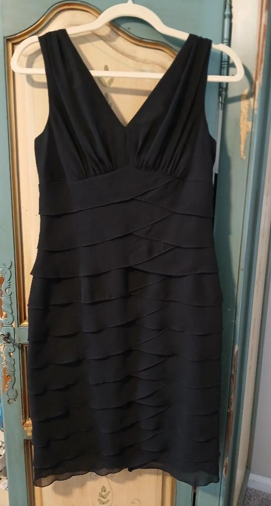 Jones Wear Dress, Black with V neck and V back, hidden zipper, above the knee