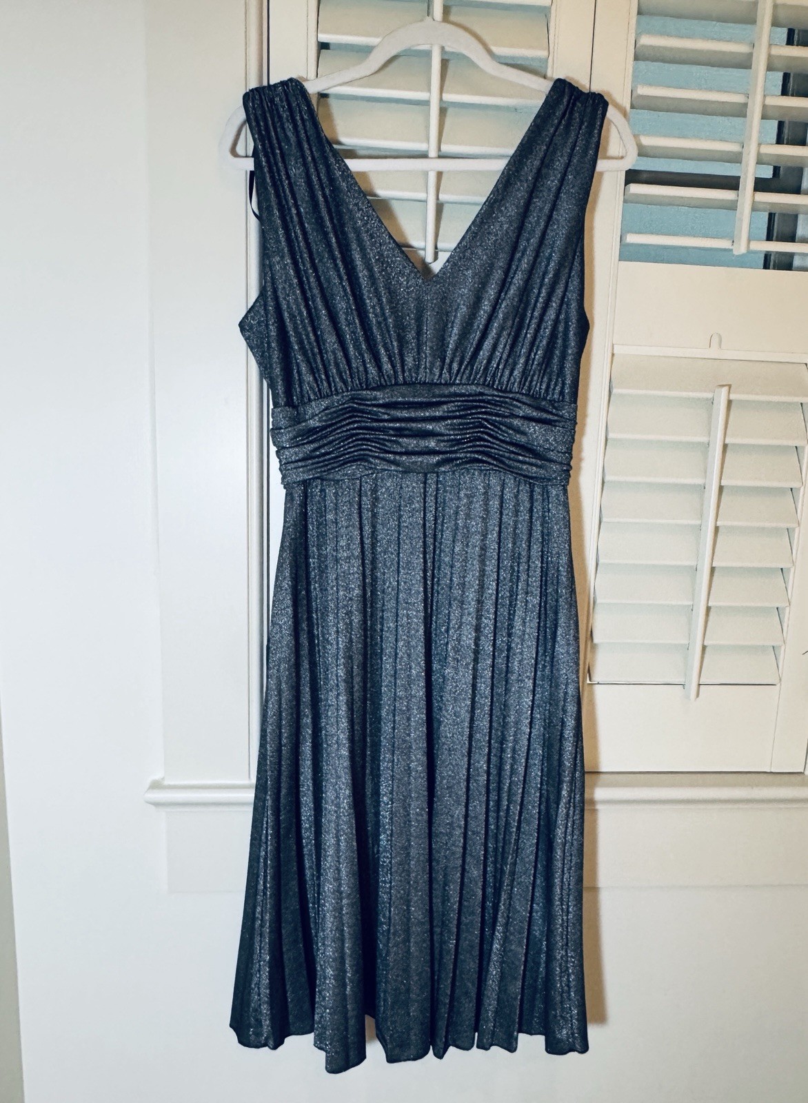 Willow Glenn New York Size 12 Dress Sleeveless Metallic Black Stretch Women EUC