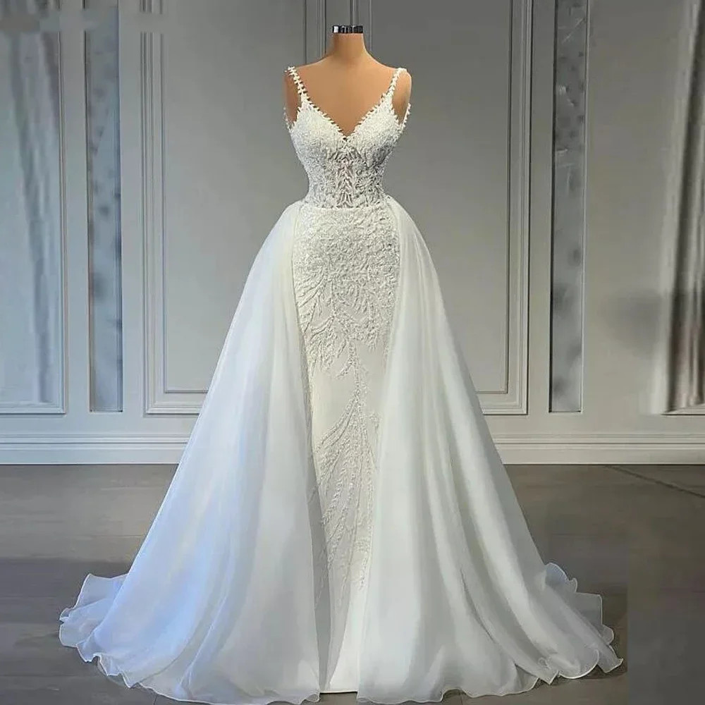 Sleeveless V-neck Mermaid Lace Wedding Dress Satin Detachable Train Bride Gown