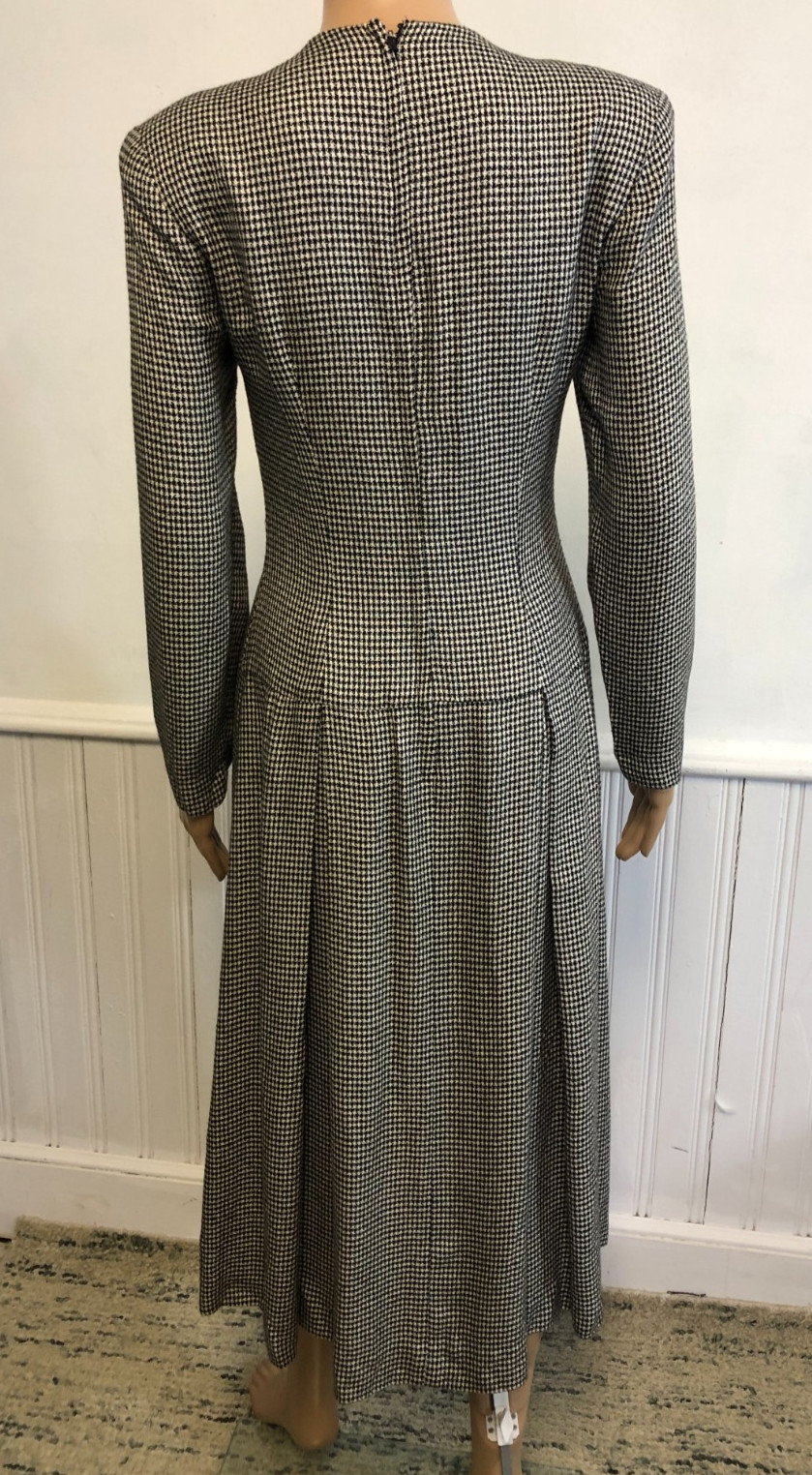 Vintage womens Fit & Flare Houndstooth Riding Dress Size 6 Pleated S.G. Gilbert