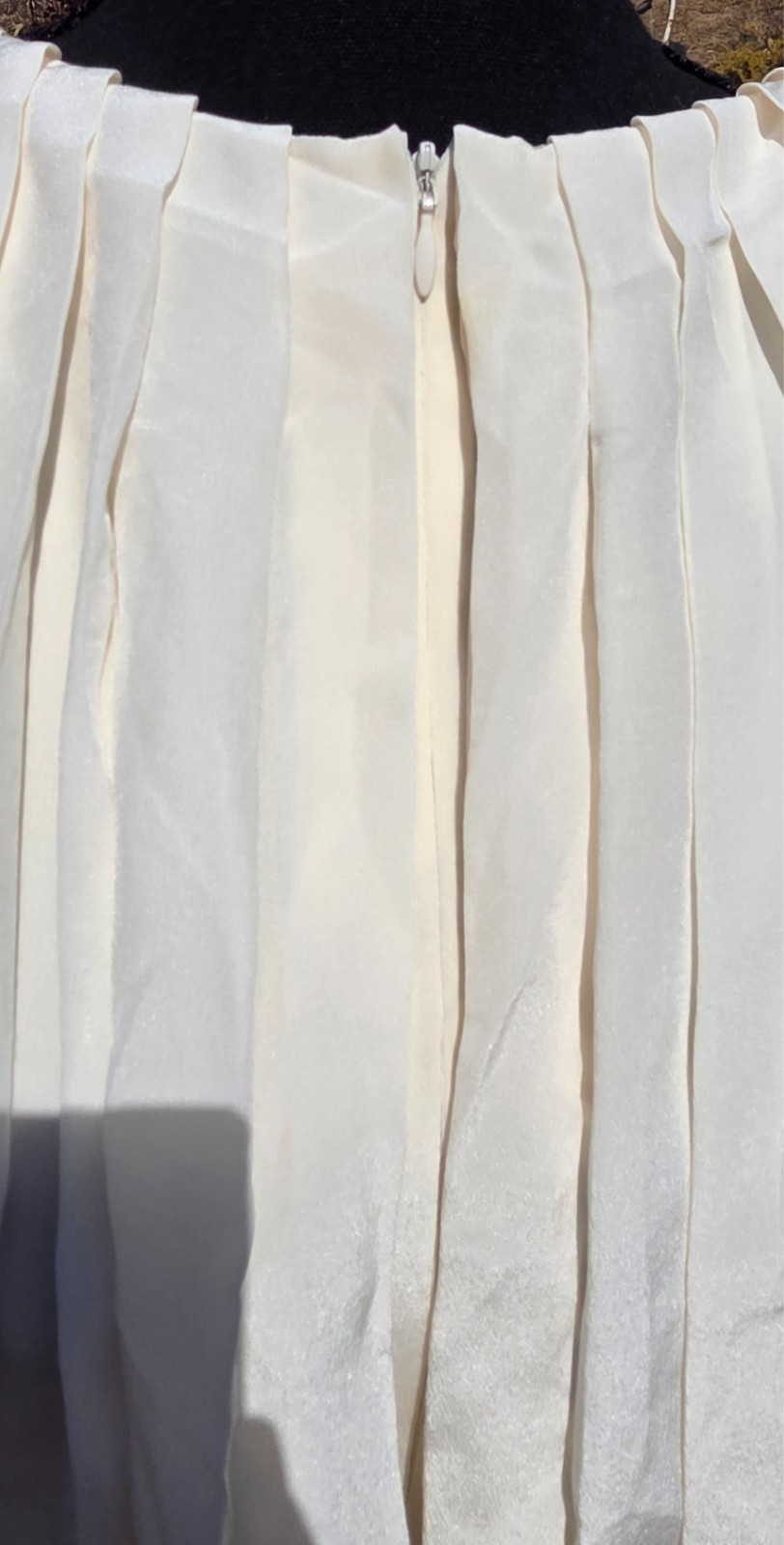 Behnaz Sarafpour Cream Silver Metallic Pleated Blouson Bodice US 4