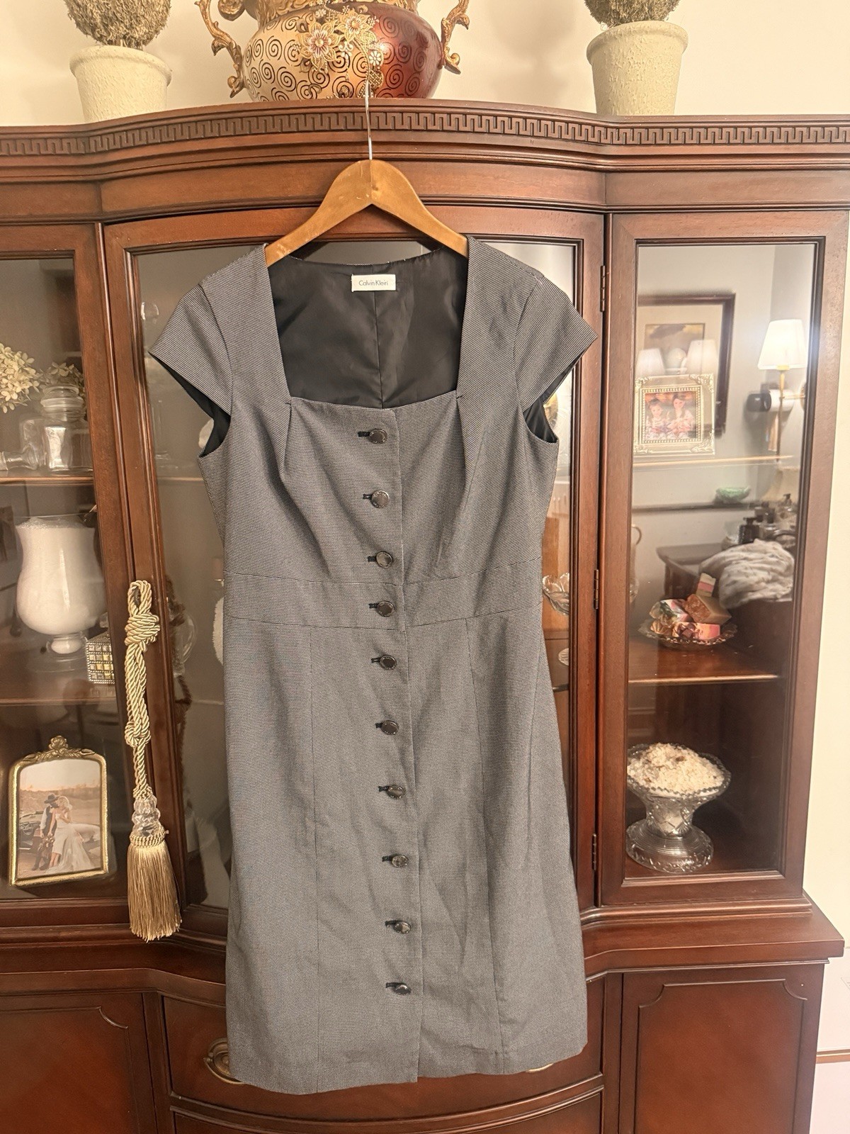 Calvin Klein Gray Solid Sheath Knee Length Dress Square Neck Cap Sleeve Button