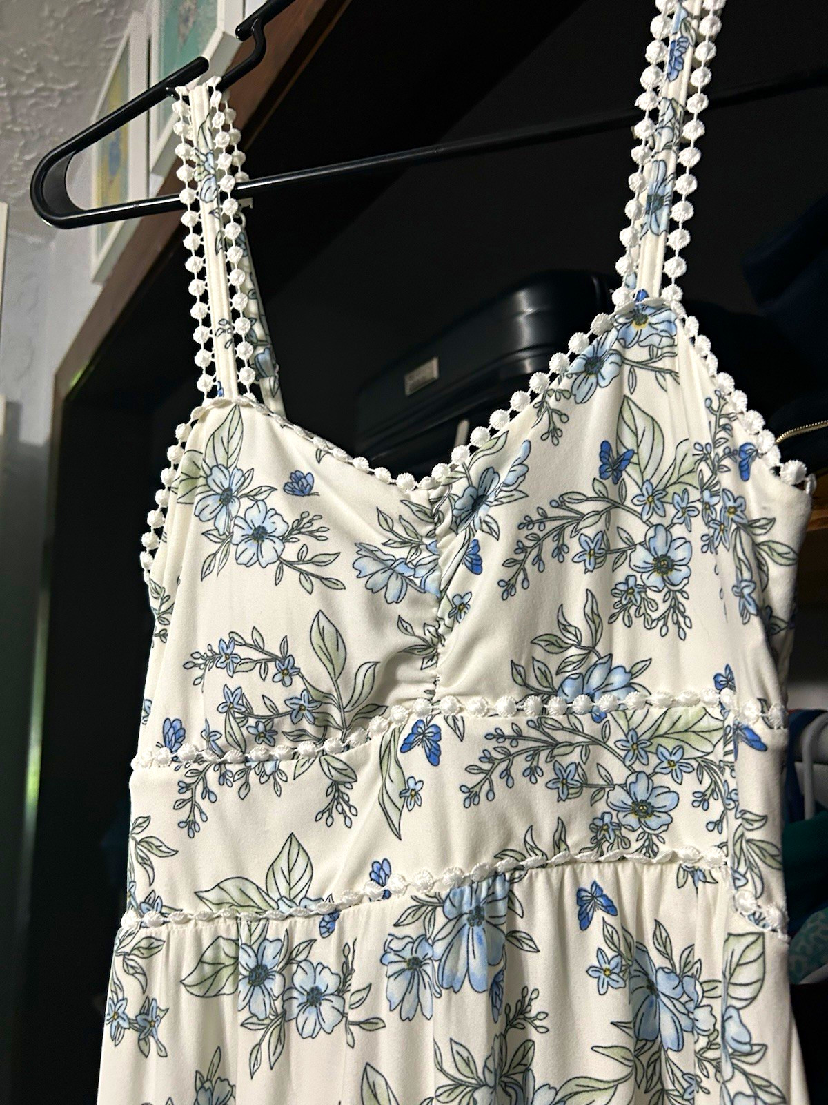 No Boundaries Floral Smocked Hi-Low Sundress V-Neck Strappy Sleeveless S
