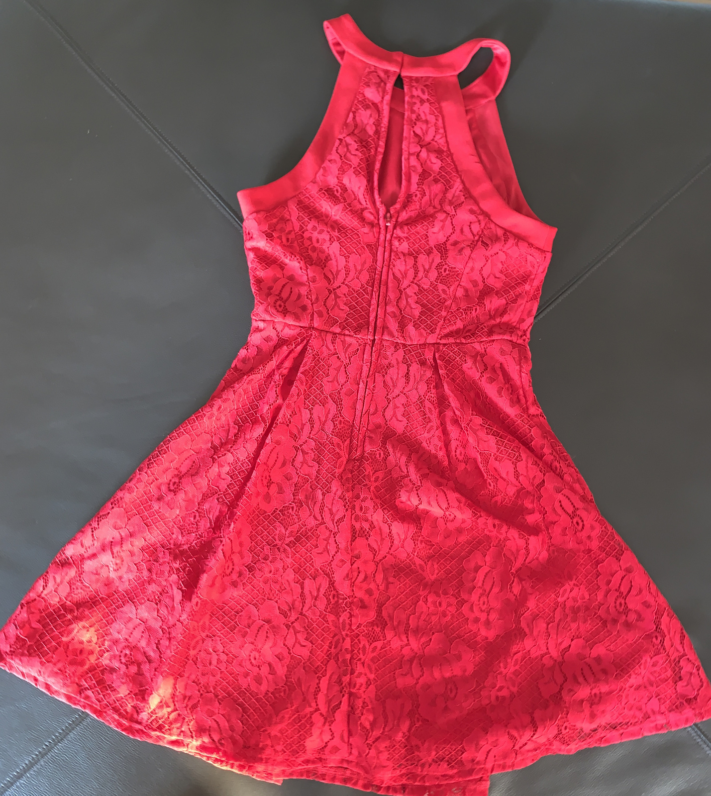 Speechless Juniors’ Red Lace Halter Sleeveless Formal Dress Size XS Retail $398