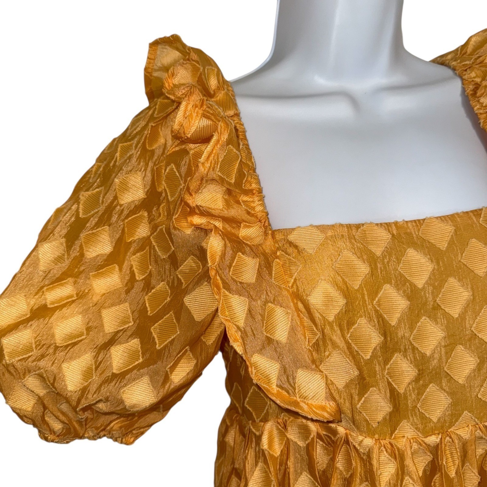 STORIA Unforgettable Golden Sunrise Textured Babydoll Dress Small