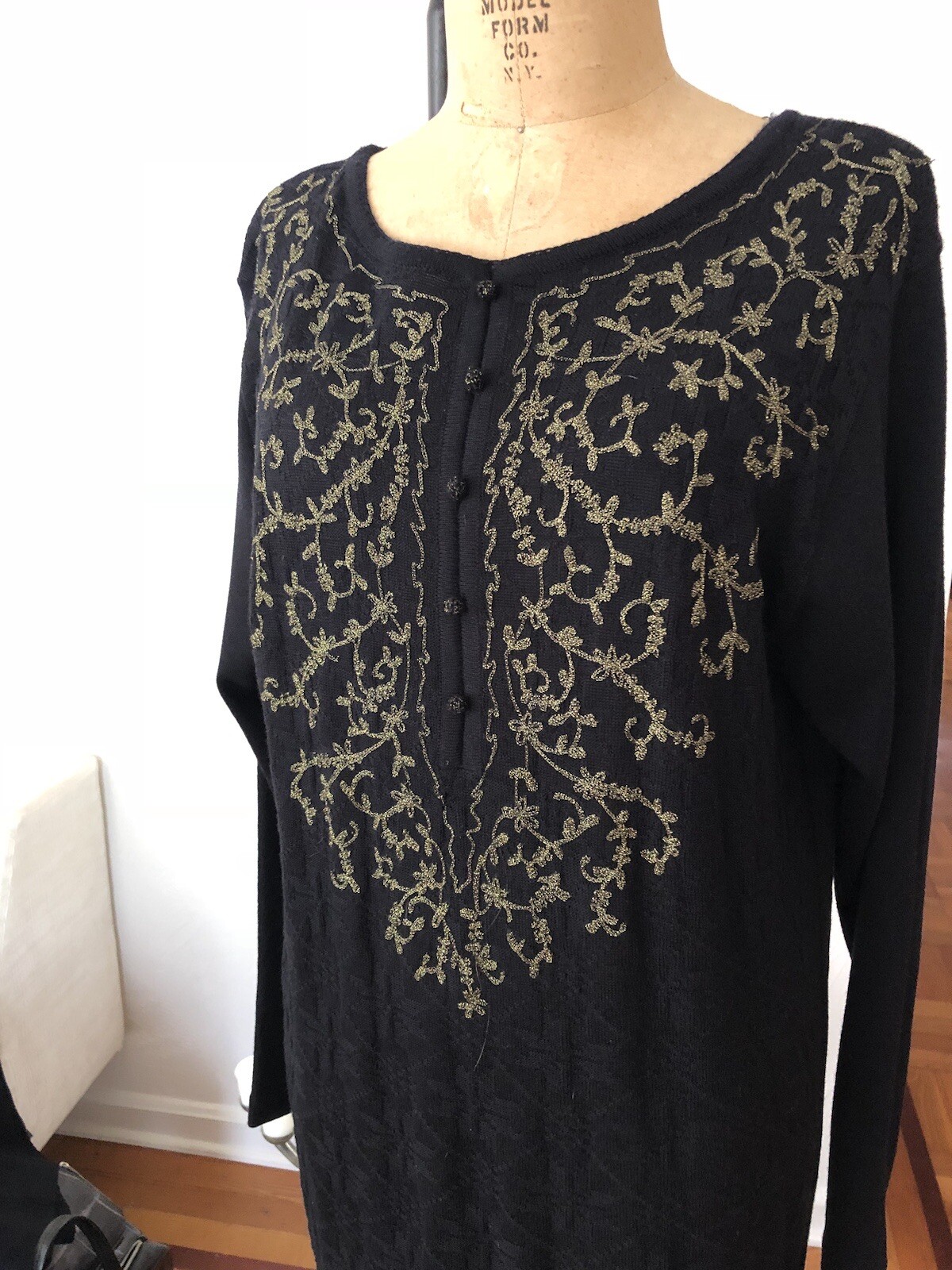 Metallic Gold Embroidered Black Acrylic Wool Knit CAROLE LITTLE Sweater Dress L