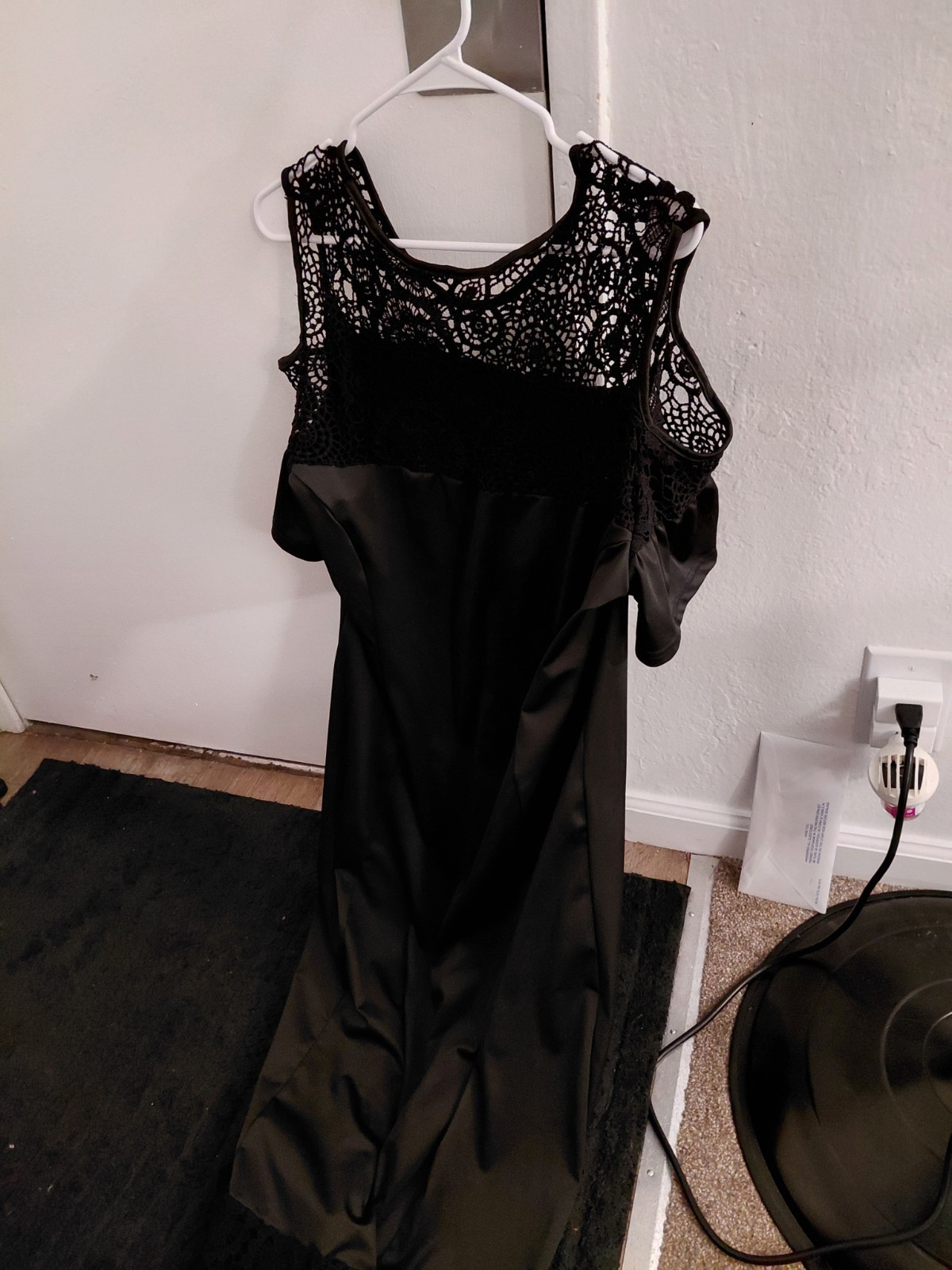 20 Women’s Plus Size Dresses 2XL Professionally Hemmed Great Condition