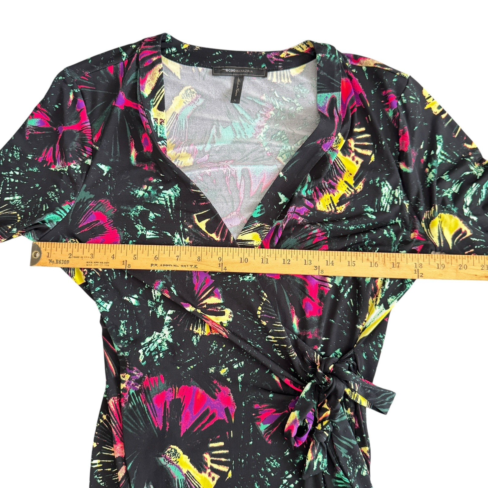 NWOT BCBGMaxazria Adele Short Wrap Dress Black Multicolor Print NEW 3/4 Sleeve