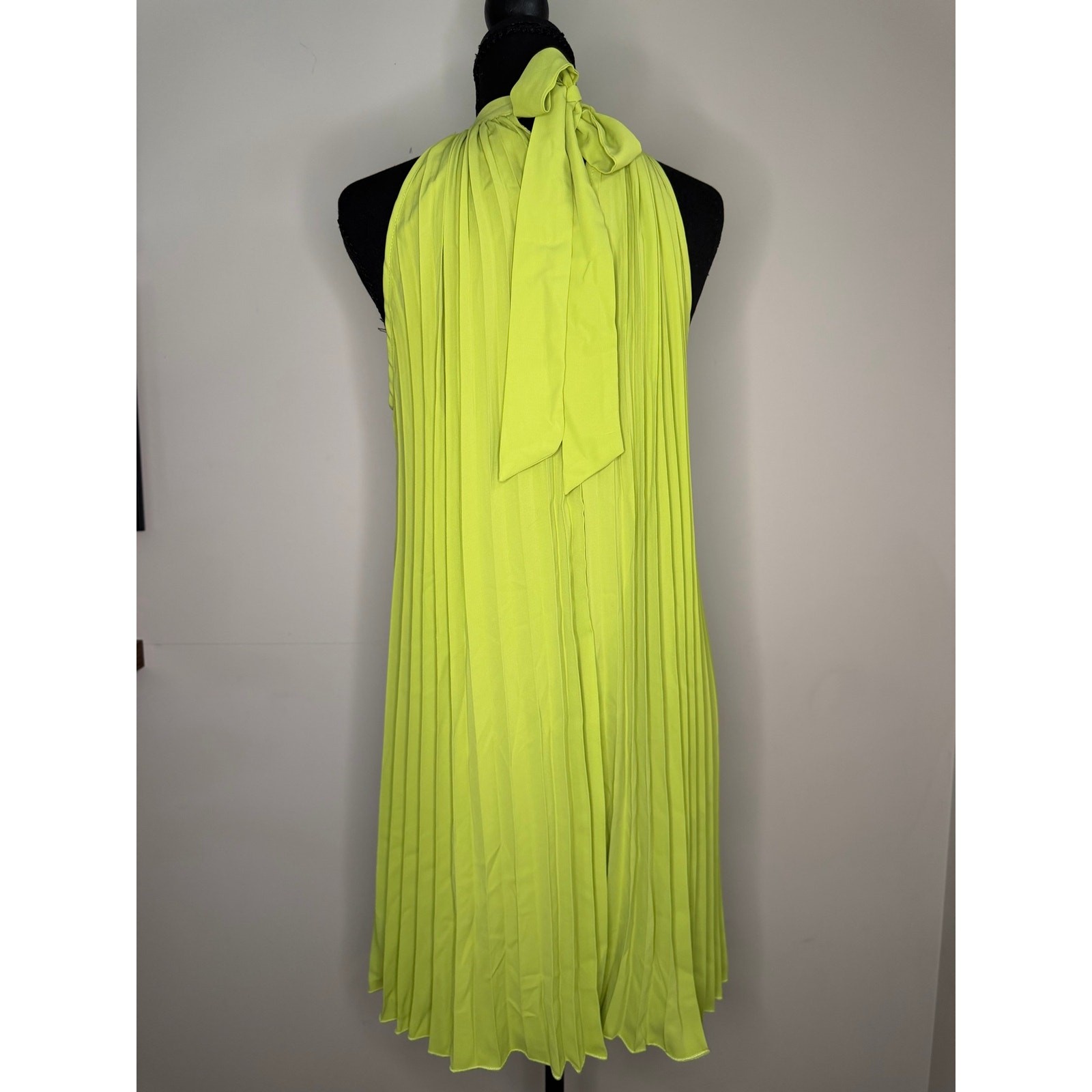 SweatyRocks Neon Lime Pleated Halter Midi Dress Size M NWT