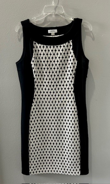 Calvin Klein Sheath Dress Black White Geometric Size 10 Stretch Slimming Lined
