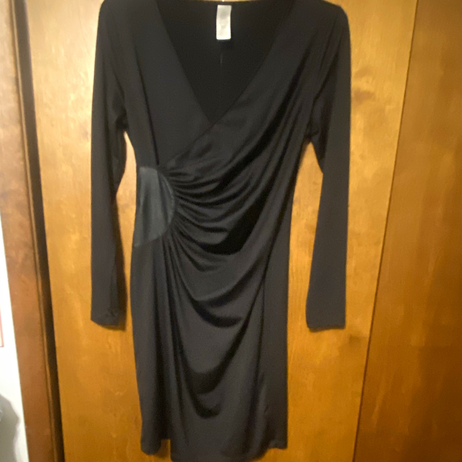 Women’s Black Long Sleeve V-Neck Ruched Wrap Sheath Knit Dress, Knee Length M/M