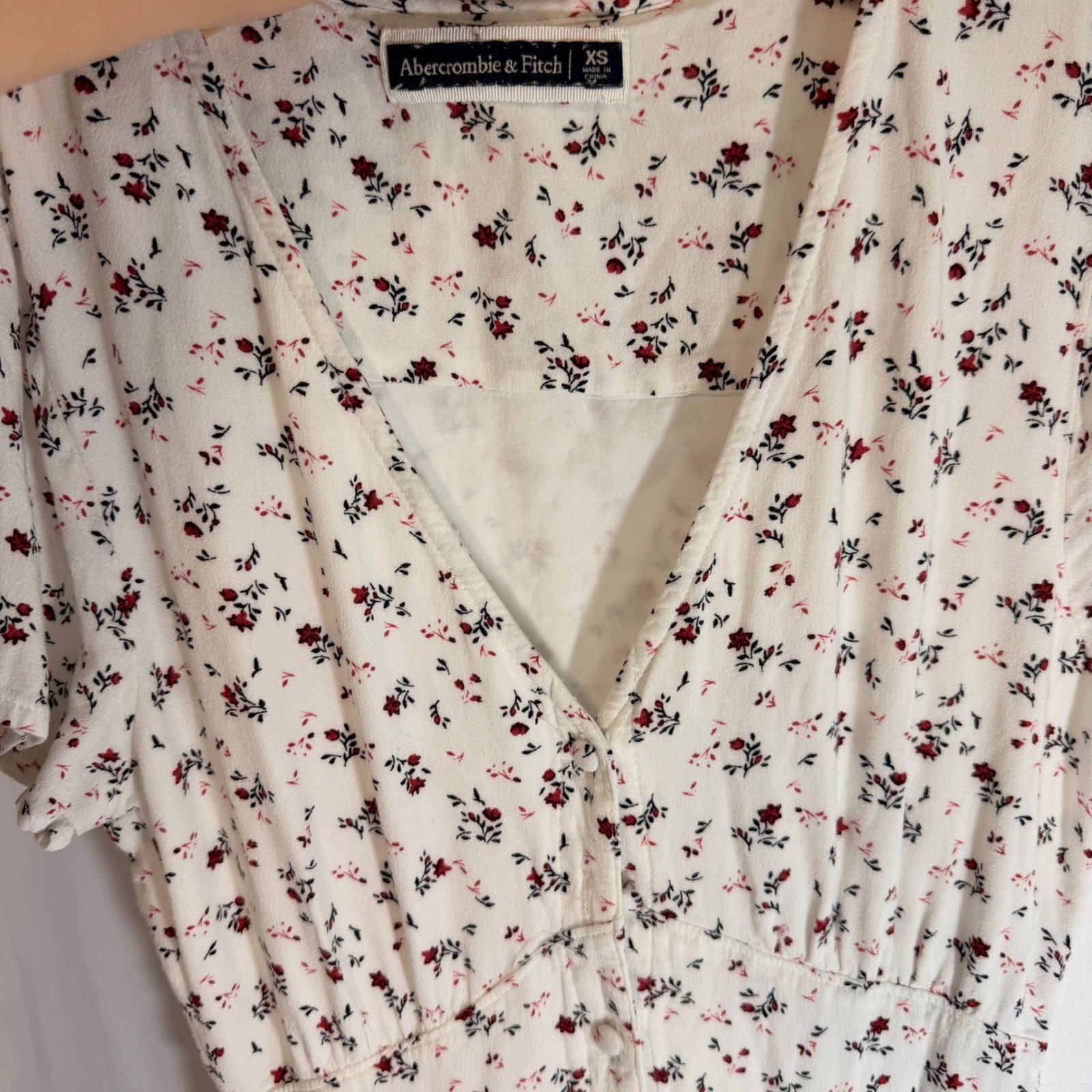 Abercrombie & Fitch Cream Floral Button Front Mini Dress XS Short Sleeve V-Neck