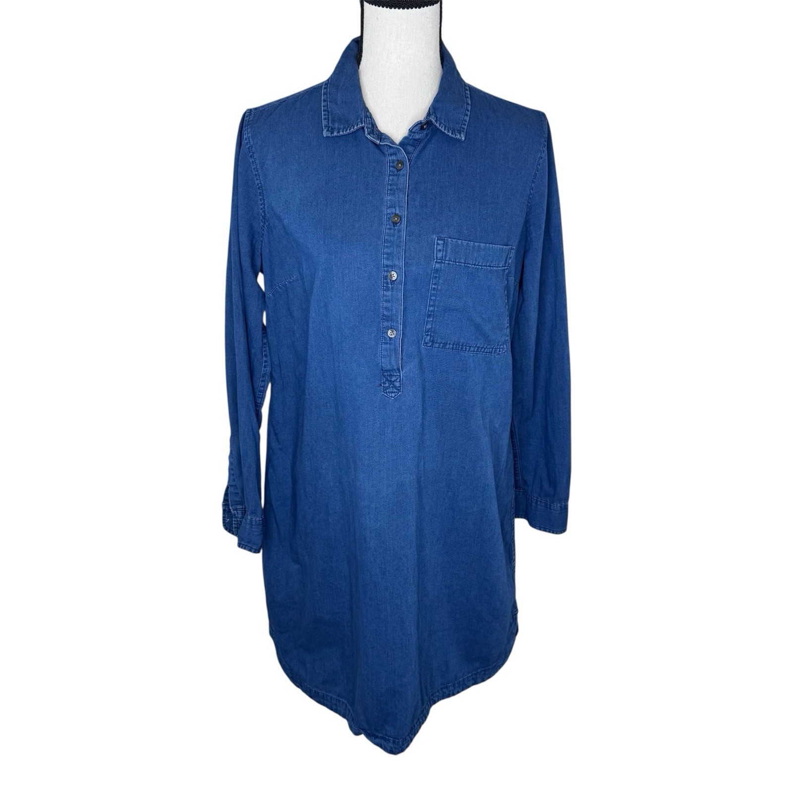Old Navy Women’s Medium Dark Wash Denim Chambray Long Sleeved Shirt Dress