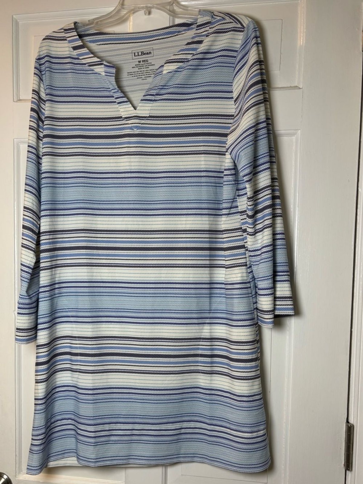 L.L.Bean Blue & White Striped Shirt V-Neck Dress Women’s M Reg Soft Great Shape