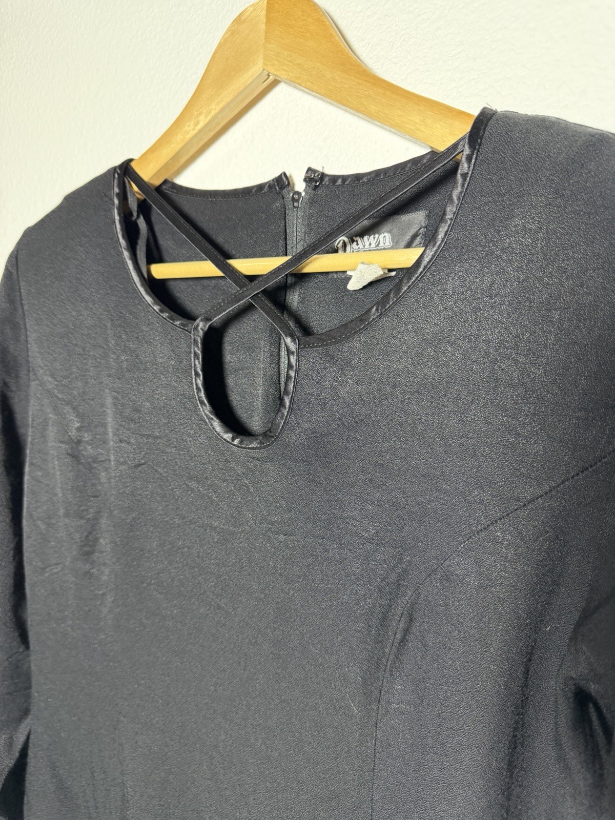Vintage Dawn Joy Black Solid Sheath Dress Round Neck Long Sleeve Knee 9-10