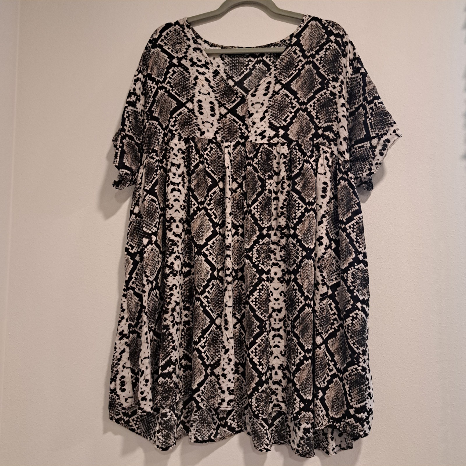 Zara Dress Womens Large Snakeskin Print Flowy Baby Doll Boho V Neck