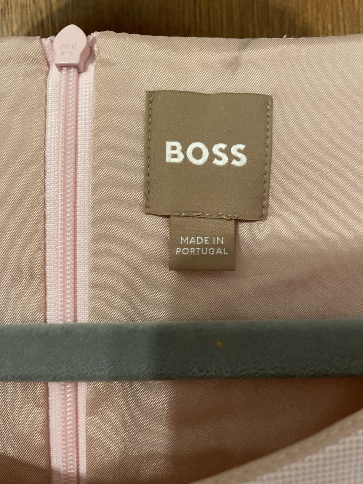 Hugo Pale Pink Size 12 Wrap And Button Short Sleeve Dress Lined Nice