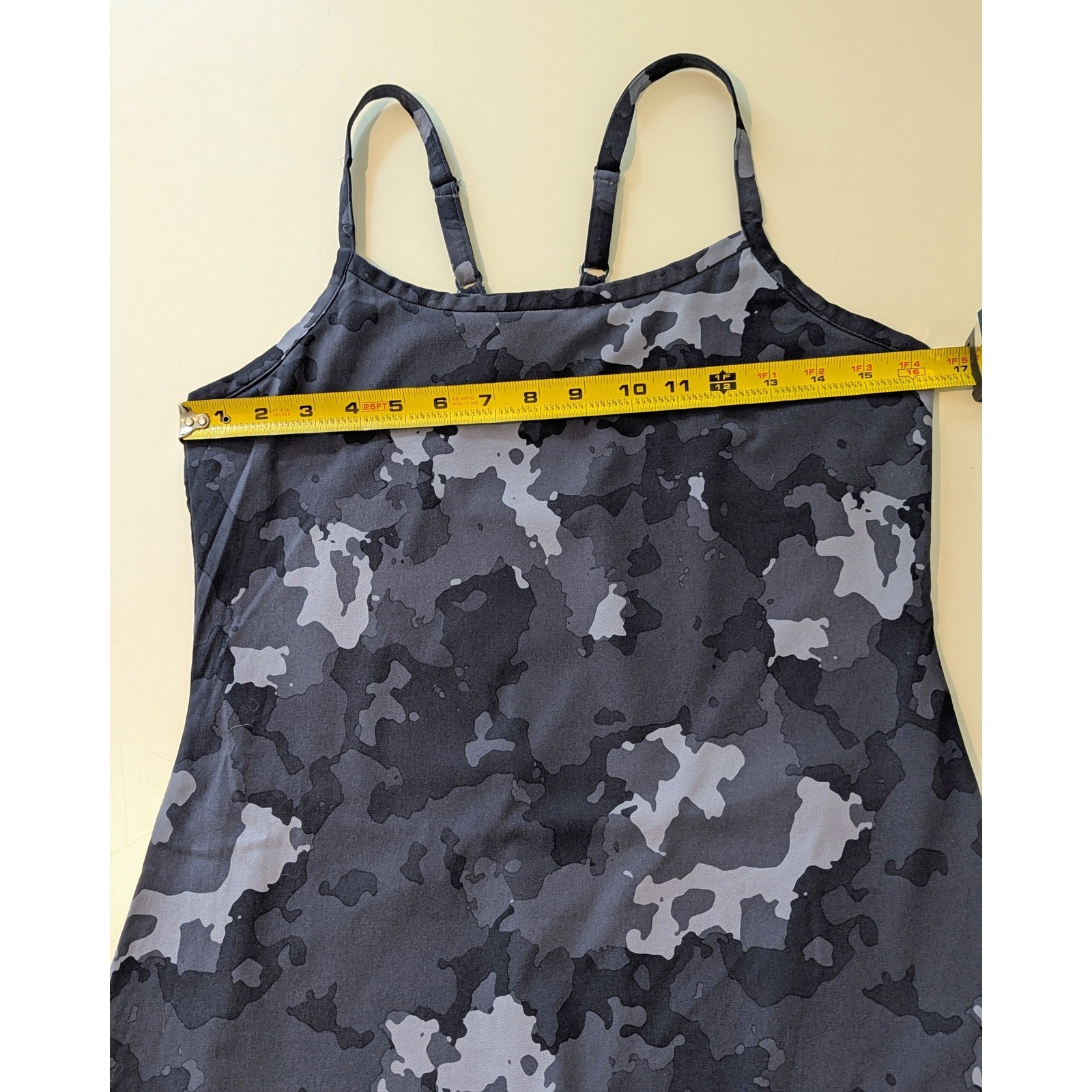 Mountain Hardwear Dynama Racerback Athletic Dress Grey Camo Medium EUC Gorpcore