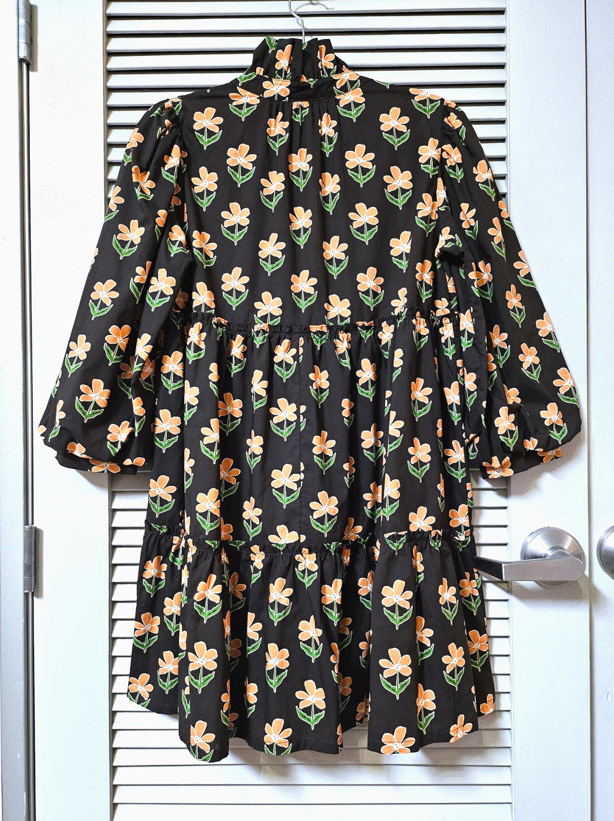 3/4 black/ orange floral bubble slev ruffle hem dress XL