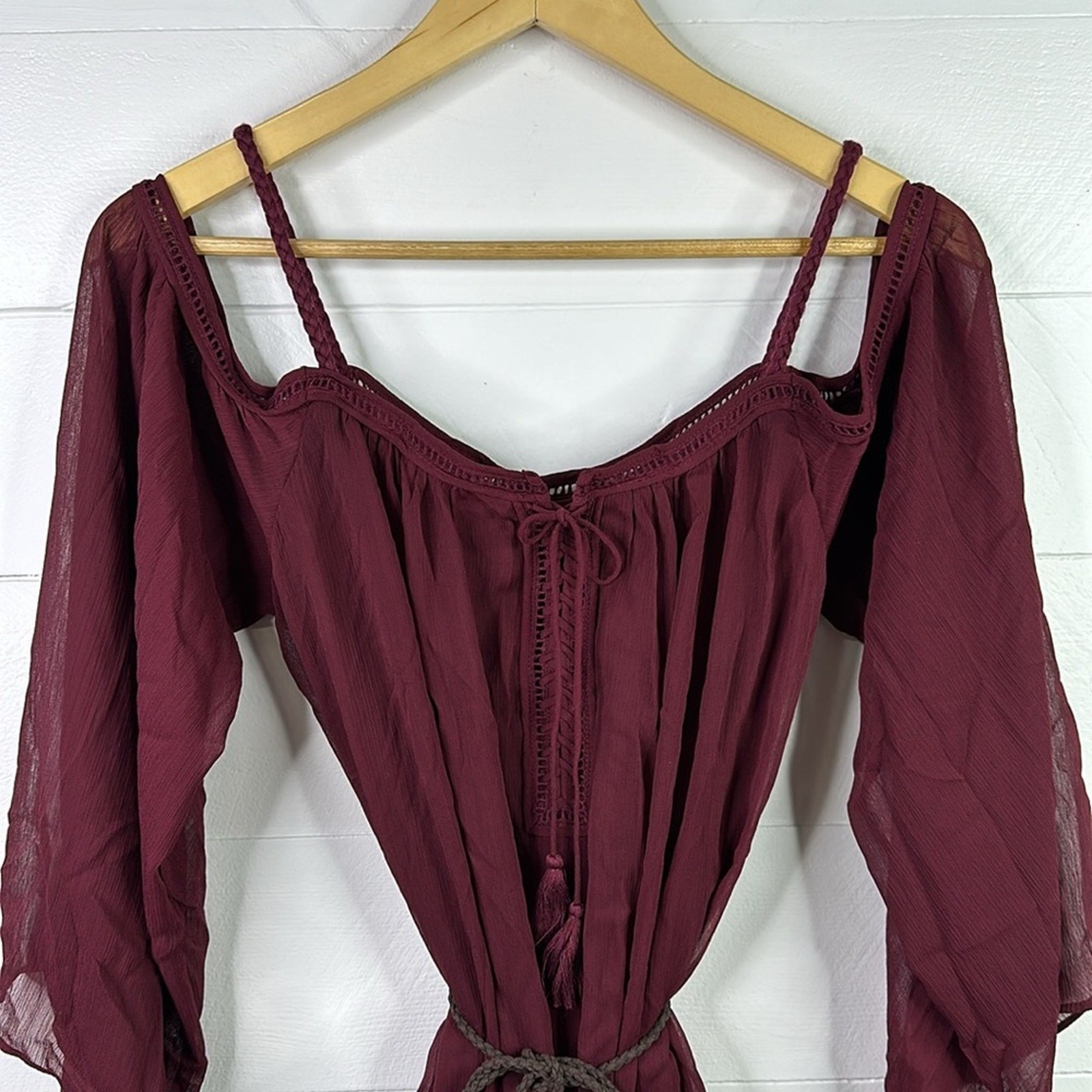 DOUBLE ZERO Wine Open Shoulder Wide Sleeve Polyester Tassle Dress Size Small