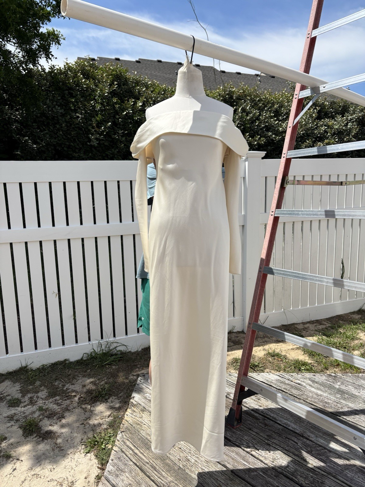 NWT Significant Other Ecru Off Shoulder Maxi Dress Size 6 Long Sleeve Formal